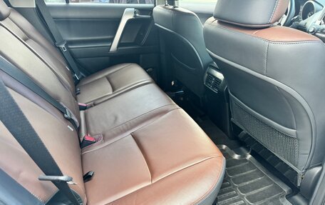 Toyota Land Cruiser Prado 150 рестайлинг 2, 2015 год, 4 250 000 рублей, 22 фотография