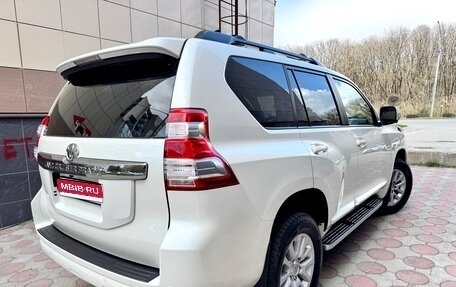 Toyota Land Cruiser Prado 150 рестайлинг 2, 2015 год, 4 250 000 рублей, 23 фотография