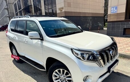 Toyota Land Cruiser Prado 150 рестайлинг 2, 2015 год, 4 250 000 рублей, 26 фотография