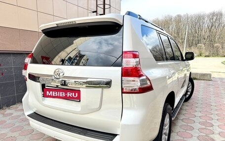 Toyota Land Cruiser Prado 150 рестайлинг 2, 2015 год, 4 250 000 рублей, 28 фотография