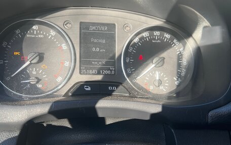 Skoda Fabia II, 2011 год, 500 000 рублей, 2 фотография