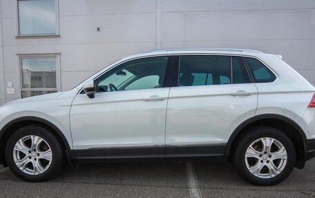 Volkswagen Tiguan II, 2017 год, 2 099 000 рублей, 3 фотография