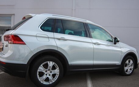 Volkswagen Tiguan II, 2017 год, 2 099 000 рублей, 5 фотография