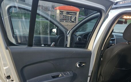 Renault Sandero II рестайлинг, 2017 год, 1 100 000 рублей, 11 фотография