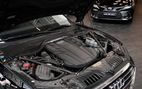 Audi A8, 2018 год, 4 950 000 рублей, 6 фотография