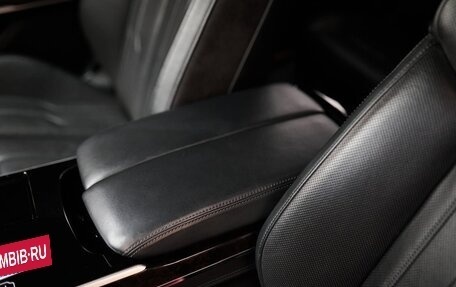 Audi A8, 2018 год, 4 950 000 рублей, 8 фотография