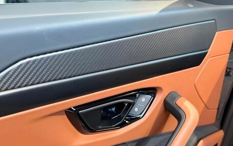 Lamborghini Urus I, 2025 год, 45 290 000 рублей, 14 фотография