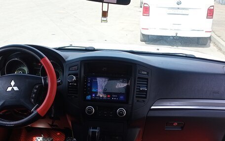 Mitsubishi Pajero IV, 2012 год, 2 300 000 рублей, 2 фотография