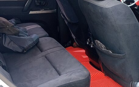 Mitsubishi Pajero IV, 2012 год, 2 300 000 рублей, 3 фотография