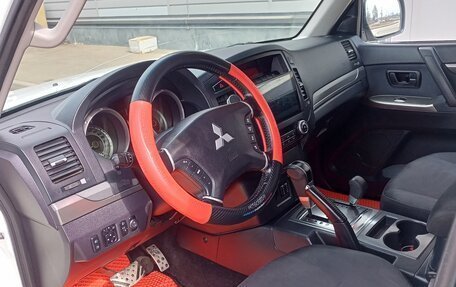 Mitsubishi Pajero IV, 2012 год, 2 300 000 рублей, 13 фотография