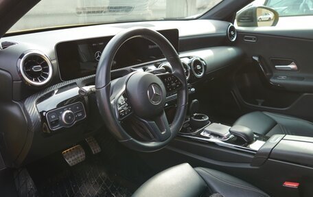 Mercedes-Benz A-Класс, 2019 год, 2 250 000 рублей, 7 фотография