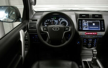 Toyota Land Cruiser Prado 150 рестайлинг 2, 2021 год, 6 490 000 рублей, 9 фотография