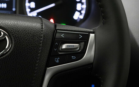 Toyota Land Cruiser Prado 150 рестайлинг 2, 2021 год, 6 490 000 рублей, 16 фотография