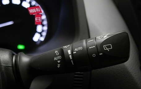 Toyota Land Cruiser Prado 150 рестайлинг 2, 2021 год, 6 490 000 рублей, 17 фотография