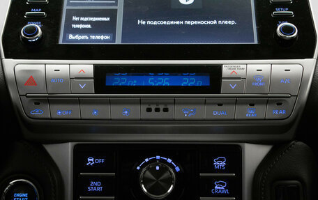 Toyota Land Cruiser Prado 150 рестайлинг 2, 2021 год, 6 490 000 рублей, 24 фотография