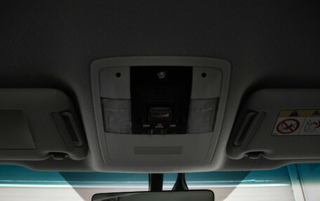 Toyota Land Cruiser Prado 150 рестайлинг 2, 2021 год, 6 490 000 рублей, 28 фотография