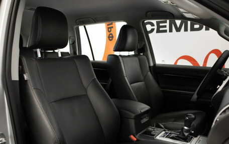 Toyota Land Cruiser Prado 150 рестайлинг 2, 2021 год, 6 490 000 рублей, 33 фотография