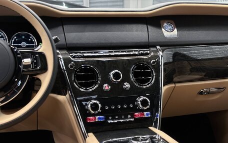 Rolls-Royce Cullinan, 2024 год, 49 550 000 рублей, 18 фотография