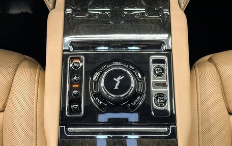 Rolls-Royce Cullinan, 2024 год, 49 550 000 рублей, 17 фотография