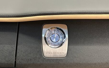 Rolls-Royce Cullinan, 2024 год, 49 550 000 рублей, 22 фотография