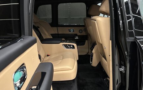 Rolls-Royce Cullinan, 2024 год, 49 550 000 рублей, 25 фотография