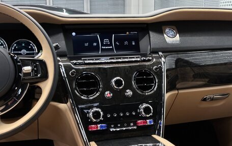 Rolls-Royce Cullinan, 2024 год, 49 550 000 рублей, 19 фотография