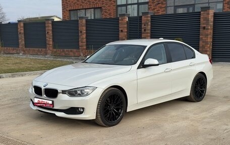 BMW 3 серия, 2015 год, 2 450 000 рублей, 1 фотография