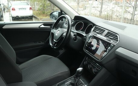 Volkswagen Tiguan II, 2020 год, 2 544 000 рублей, 6 фотография