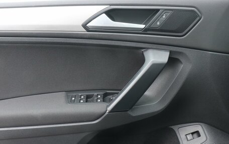 Volkswagen Tiguan II, 2020 год, 2 544 000 рублей, 9 фотография