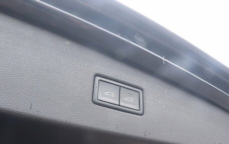 Volkswagen Tiguan II, 2020 год, 2 544 000 рублей, 19 фотография