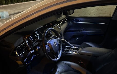 Toyota Camry, 2020 год, 2 790 000 рублей, 6 фотография