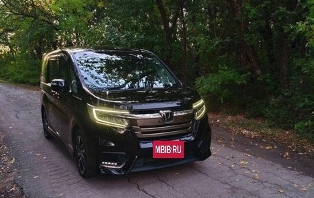 Honda Stepwgn IV, 2021 год, 1 900 000 рублей, 13 фотография