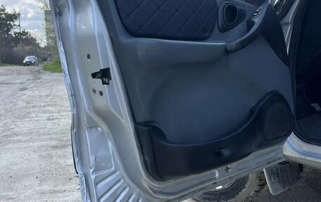 Chevrolet Niva I рестайлинг, 2003 год, 390 000 рублей, 9 фотография