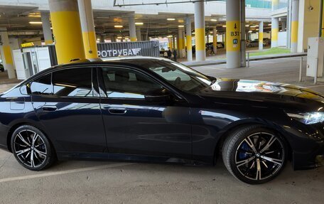 BMW 5 серия, 2024 год, 8 150 000 рублей, 8 фотография