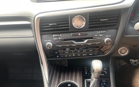 Lexus RX IV рестайлинг, 2016 год, 3 500 000 рублей, 5 фотография