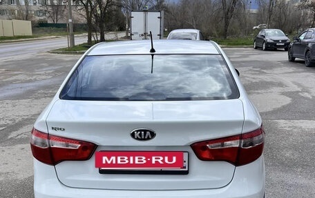 KIA Rio III рестайлинг, 2013 год, 890 000 рублей, 3 фотография