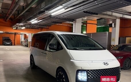 Hyundai Staria, 2021 год, 5 750 000 рублей, 2 фотография