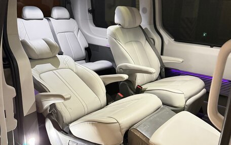 Hyundai Staria, 2021 год, 5 750 000 рублей, 9 фотография