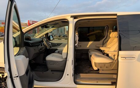 Hyundai Staria, 2021 год, 5 750 000 рублей, 19 фотография