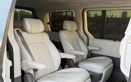 Hyundai Staria, 2021 год, 5 750 000 рублей, 21 фотография