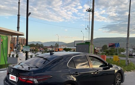 Toyota Camry, 2021 год, 2 790 000 рублей, 6 фотография
