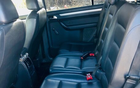 Volkswagen Touran III, 2006 год, 295 000 рублей, 9 фотография