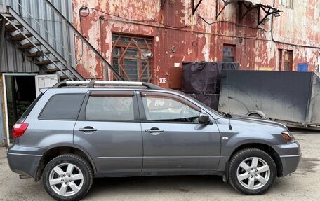Mitsubishi Outlander III рестайлинг 3, 2006 год, 435 000 рублей, 2 фотография