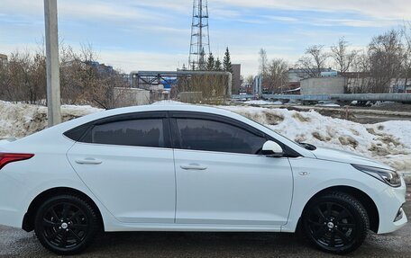 Hyundai Solaris II рестайлинг, 2017 год, 1 245 000 рублей, 4 фотография