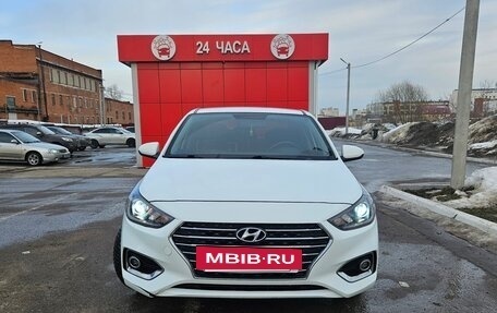 Hyundai Solaris II рестайлинг, 2017 год, 1 245 000 рублей, 2 фотография