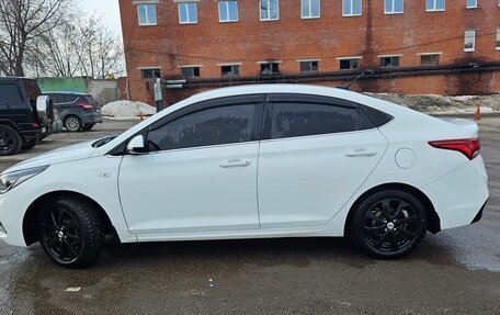 Hyundai Solaris II рестайлинг, 2017 год, 1 245 000 рублей, 9 фотография