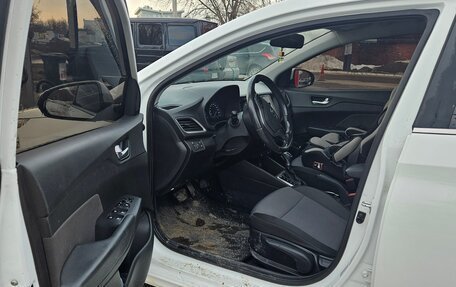 Hyundai Solaris II рестайлинг, 2017 год, 1 245 000 рублей, 10 фотография