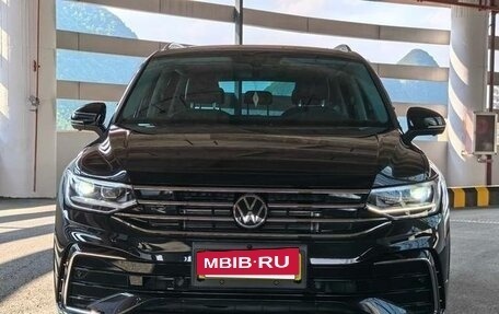 Volkswagen Tiguan, 2025 год, 4 250 000 рублей, 2 фотография