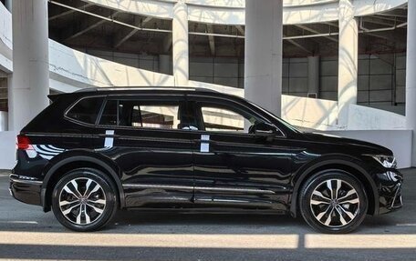 Volkswagen Tiguan, 2025 год, 4 250 000 рублей, 11 фотография