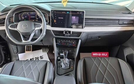 Volkswagen Tiguan, 2025 год, 4 250 000 рублей, 14 фотография